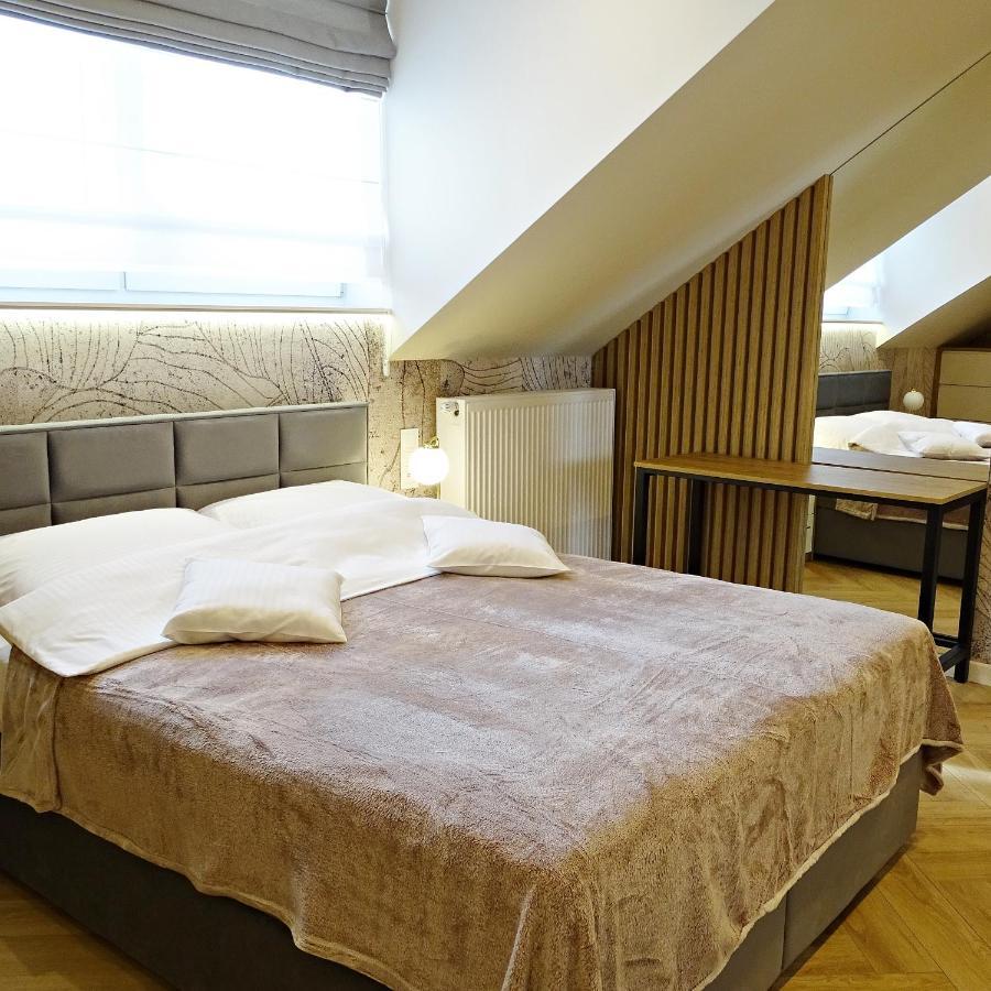 U Roxi Apartment